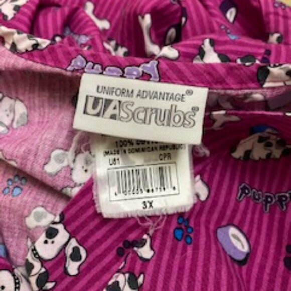 Scrub top plus size - Picture 3 of 4